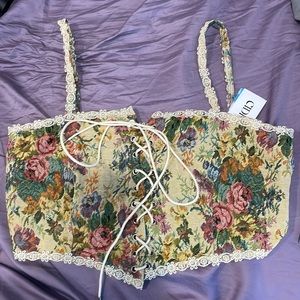 Beautiful floral corset top!🧚🏼✨Brand new!